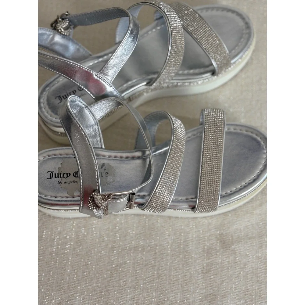 Juicy Couture Tonko‎ Silver Metallic Rhinestone Platform Sandals Womens 9.5